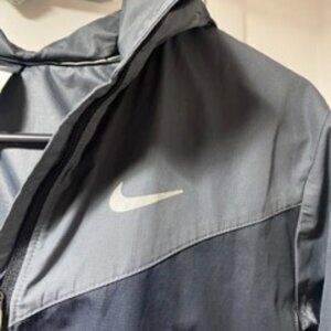 Nike Windbreaker/Rain Jacket